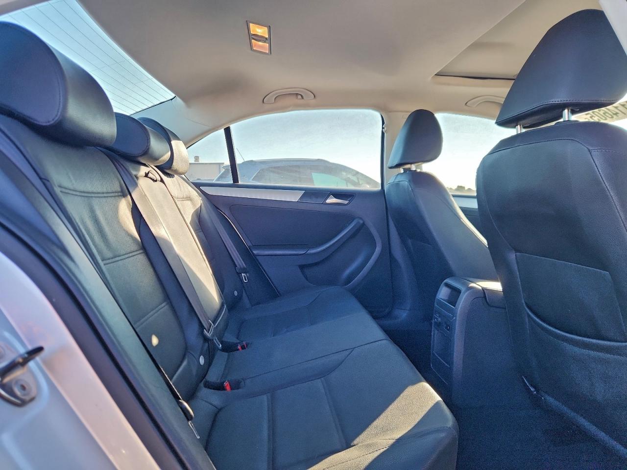 2011 Volkswagen Jetta Sel VIN: 3VWLX7AJ1BM360397 Lot: 94114605