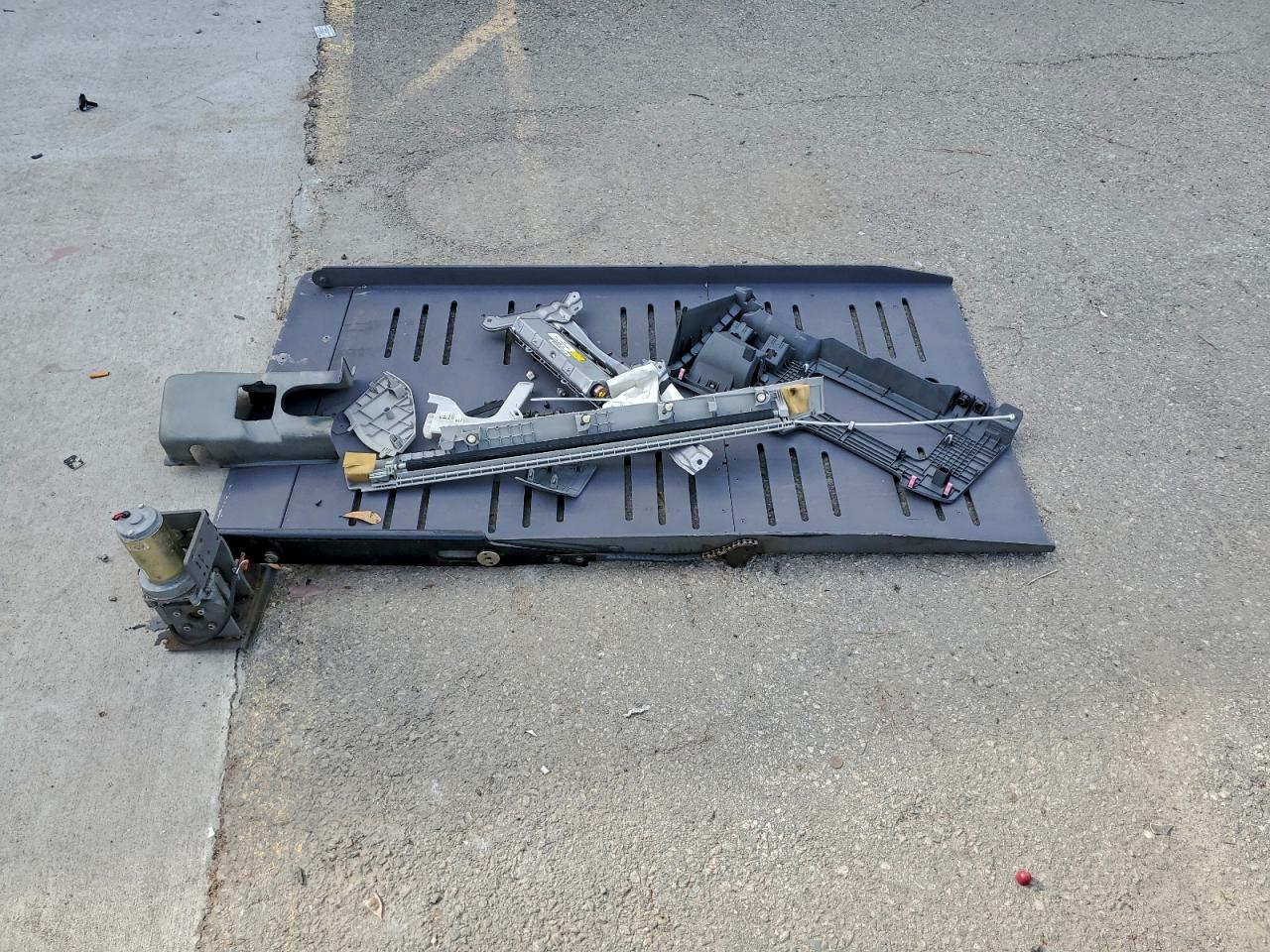 2011 Toyota Sienna Le VIN: 5TDKK3DC9BS132425 Lot: 93469515