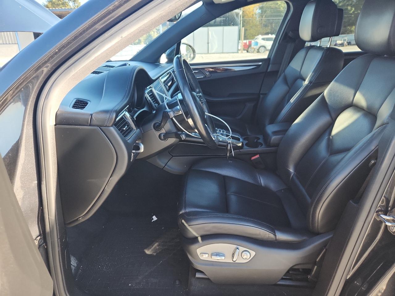 2018 Porsche Macan VIN: WP1AA2A53JLB02981 Lot: 90021205