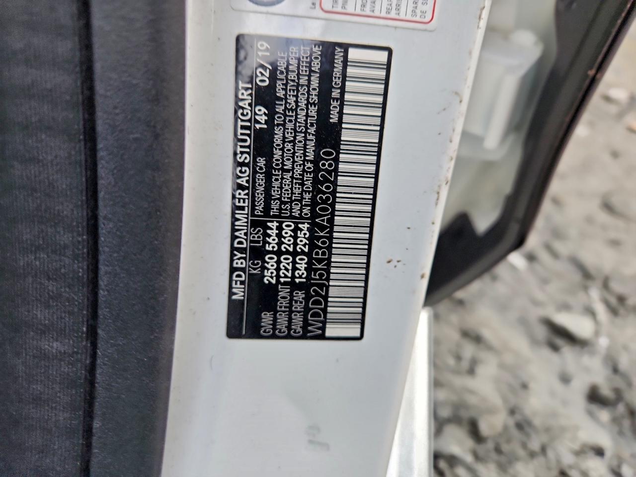 Фото: WDD2J5KB6KA036280