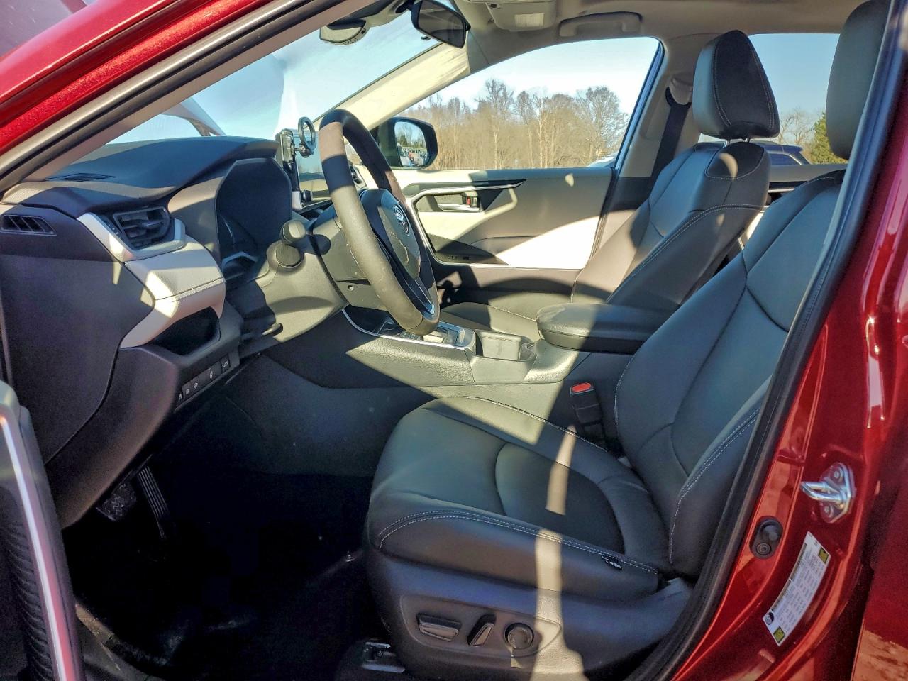 2025 Toyota Rav4 Xle VIN: 2T3P1RFV7SW574354 Lot: 94063445