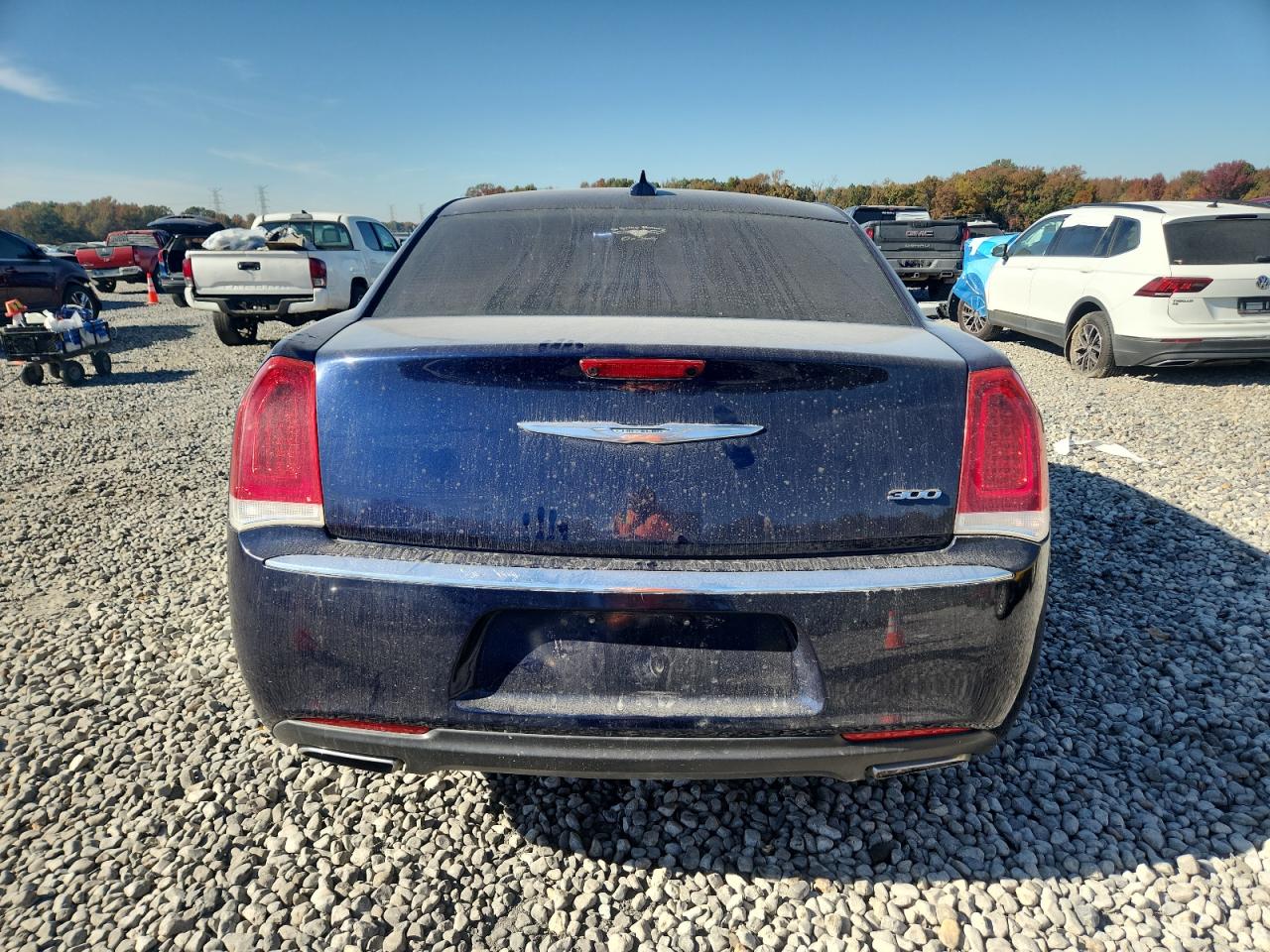 2017 Chrysler 300 Limited VIN: 2C3CCAAG3HH591037 Lot: 90446405