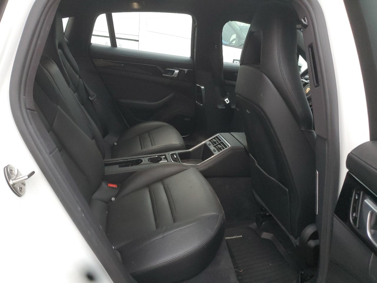 2018 Porsche Panamera 4 E-Hybrid VIN: WP0AE2A76JL128935 Lot: 93128805