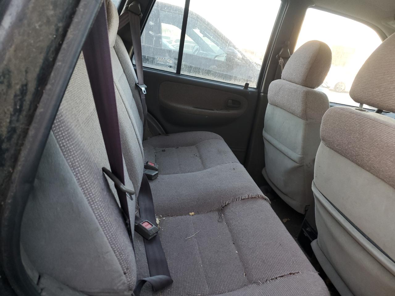 2000 Kia Sportage VIN: KNDJA7232Y5618355 Lot: 91661635