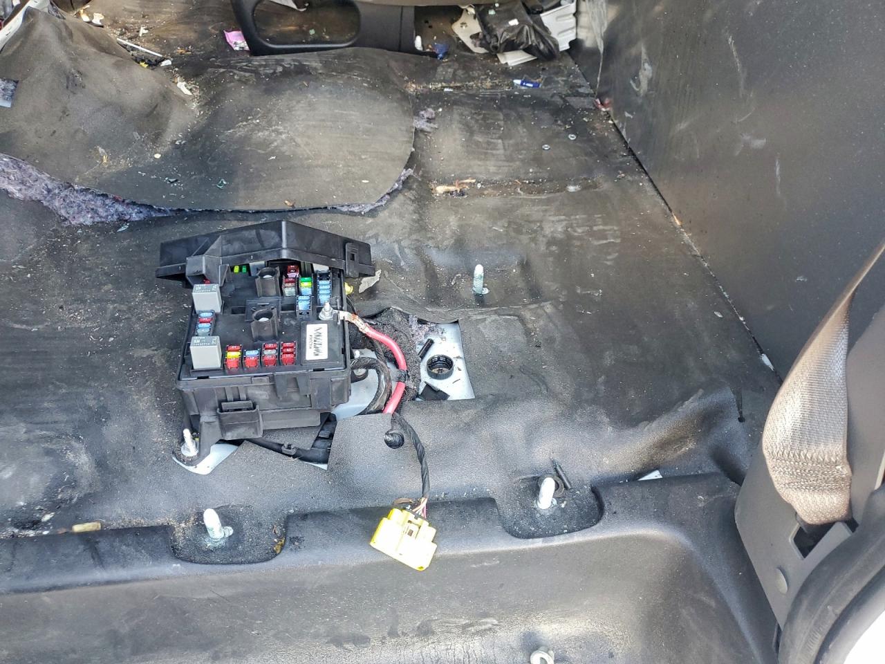 2024 Chevrolet Express Delivery Van VIN: 1GCWGAFP5R1165002 Lot: 92639715