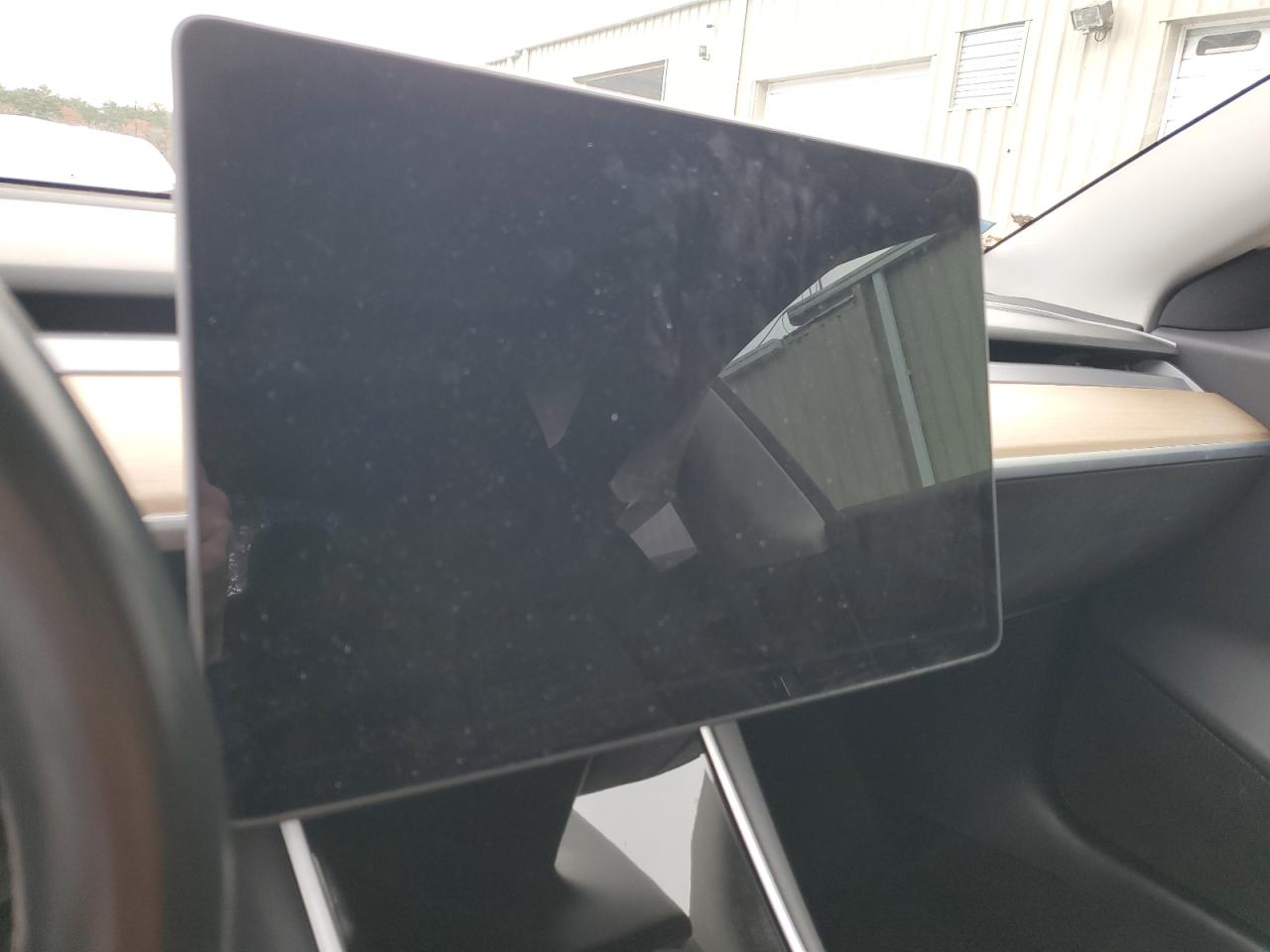 2018 Tesla Model 3 VIN: 5YJ3E1EA8JF026421 Lot: 91701485