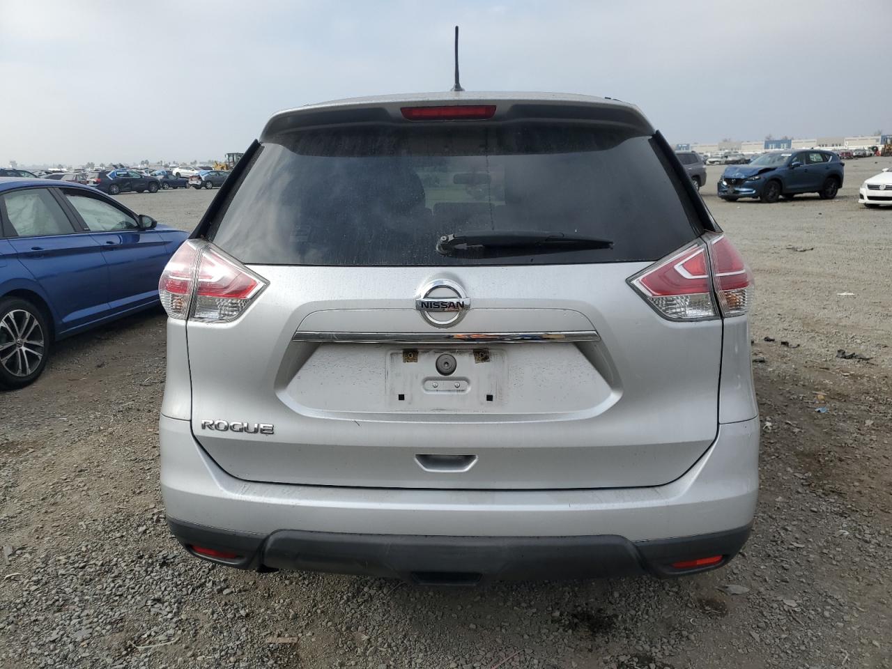 2015 Nissan Rogue S VIN: 5N1AT2ML0FC849883 Lot: 89712735
