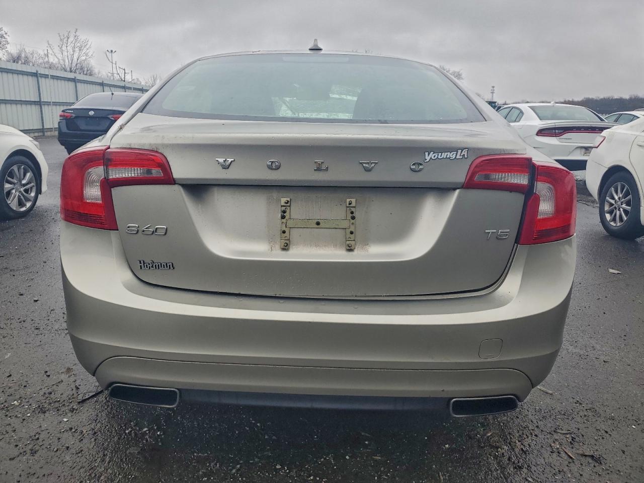 2014 Volvo S60 T5 VIN: YV1612FS5E2289006 Lot: 94639735
