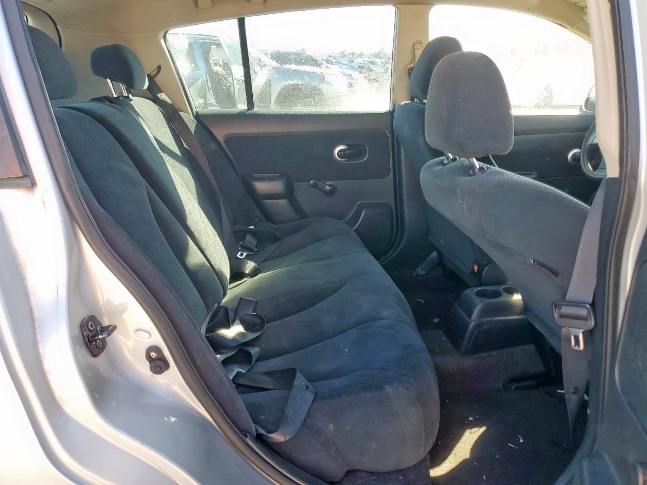 2010 Nissan Versa S VIN: 3N1BC1CP1AL389432 Lot: 92427235