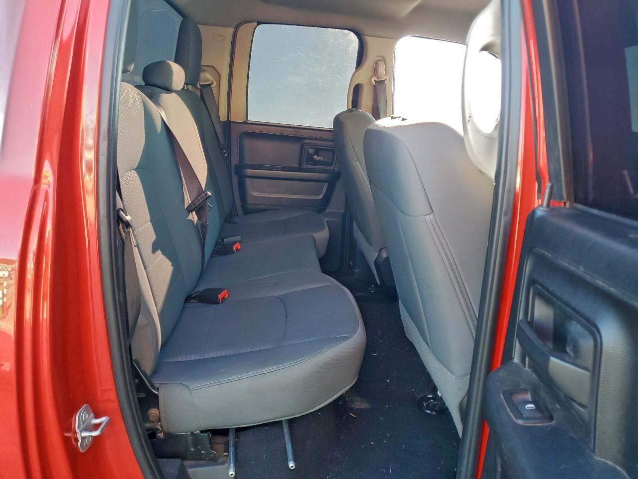 2015 Ram 1500 St VIN: 1C6RR6FT1FS541595 Lot: 93656965