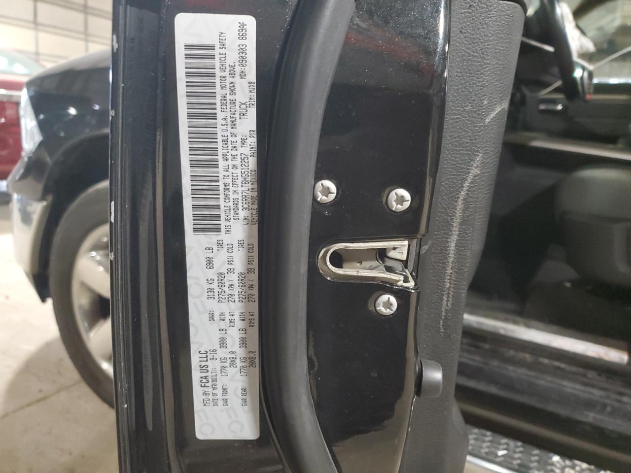 2017 Ram 1500 Slt VIN: 3C6RR7LT6HG512257 Lot: 91667015