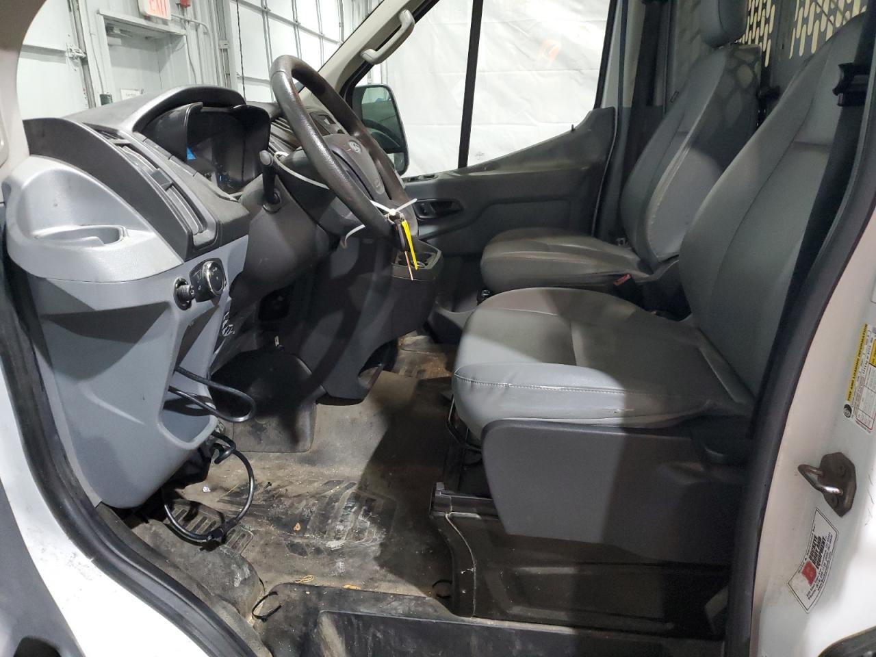 2017 Ford Transit T-250 VIN: 1FTYR2CM2HKA89153 Lot: 92382695