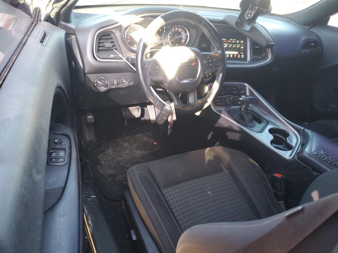 2019 Dodge Challenger Sxt VIN: 2C3CDZAG5KH671801 Lot: 90870255