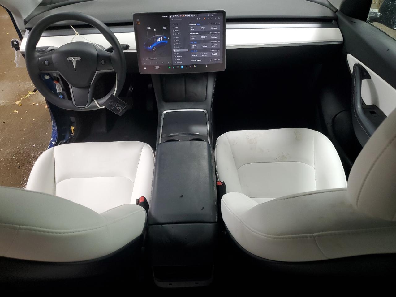 2022 Tesla Model Y VIN: 7SAYGDEE0NF433940 Lot: 92716935