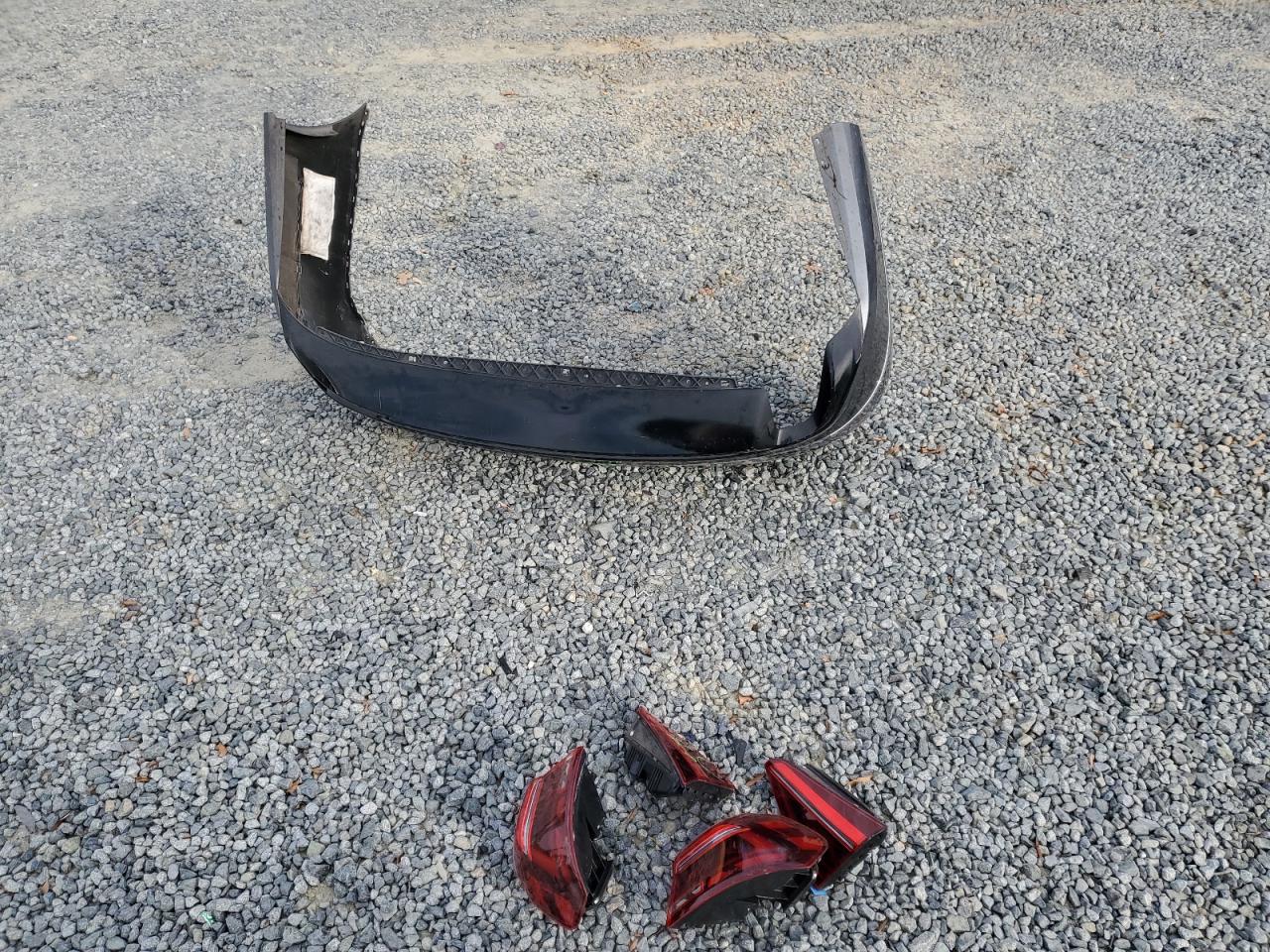 2018 Volkswagen Passat S VIN: 1VWAA7A3XJC015847 Lot: 92220855