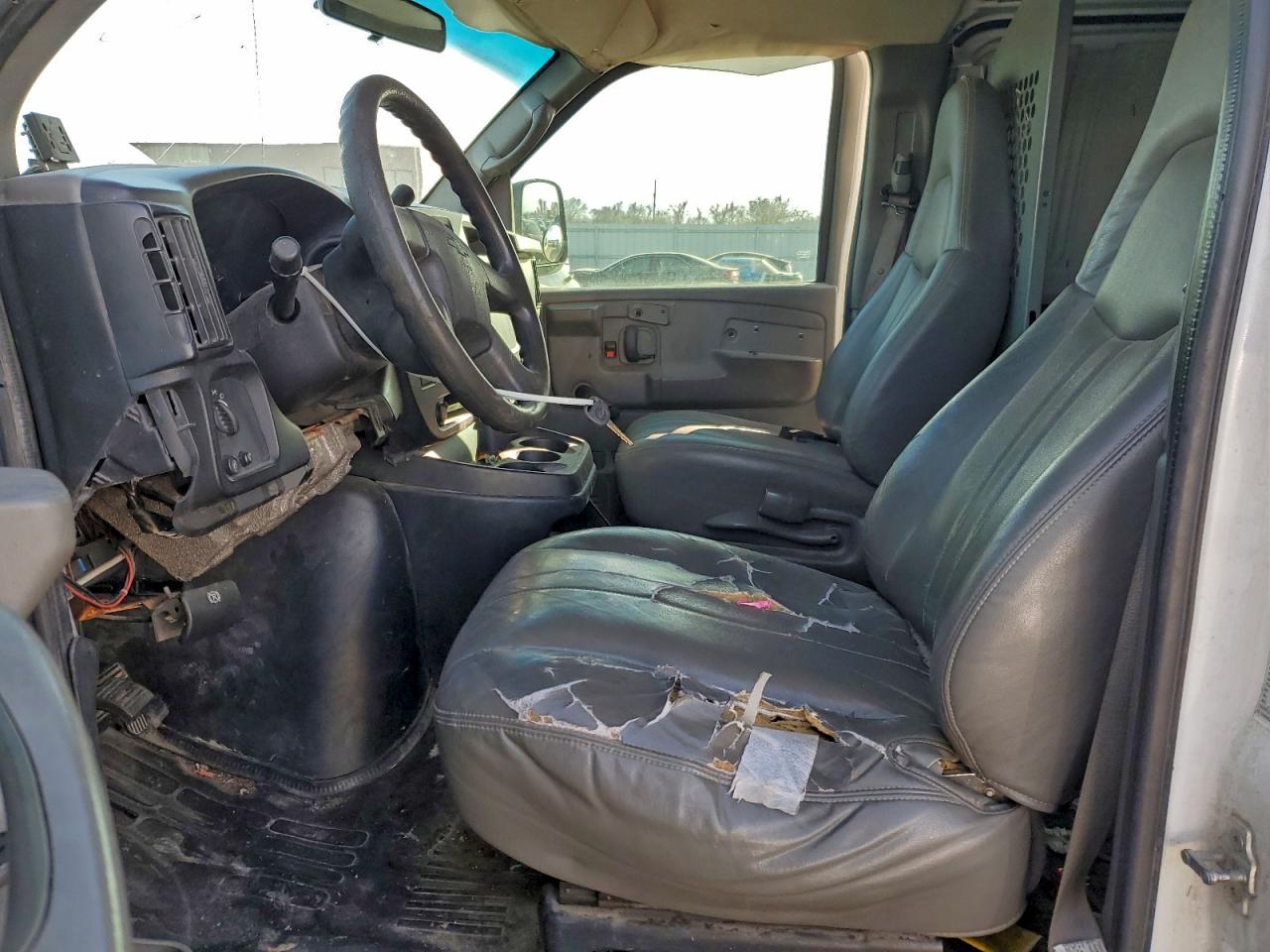 2007 Chevrolet Express G1500 VIN: 1GCFG15X371239242 Lot: 94674565