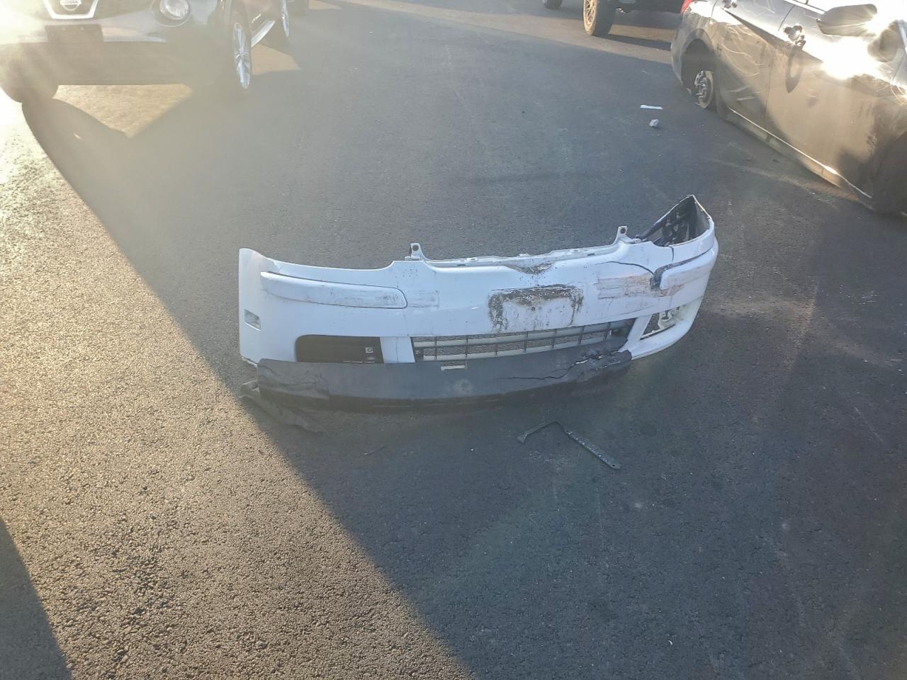 2008 Volkswagen Rabbit VIN: WVWDB71K18W325656 Lot: 93886415