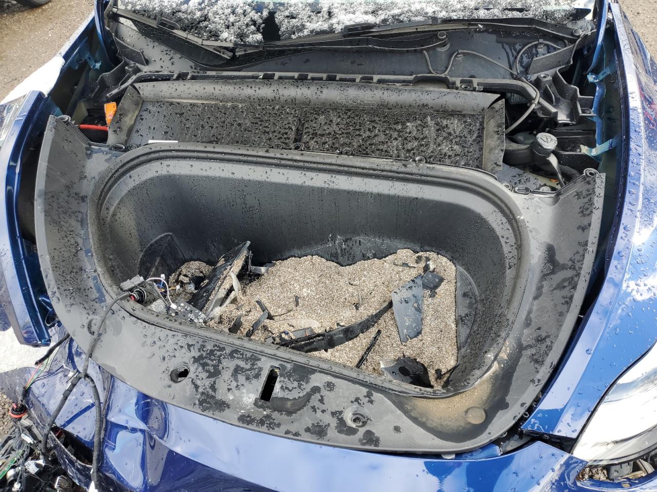 2024 Tesla Model Y VIN: 7SAYGAEEXRF995297 Lot: 91003465