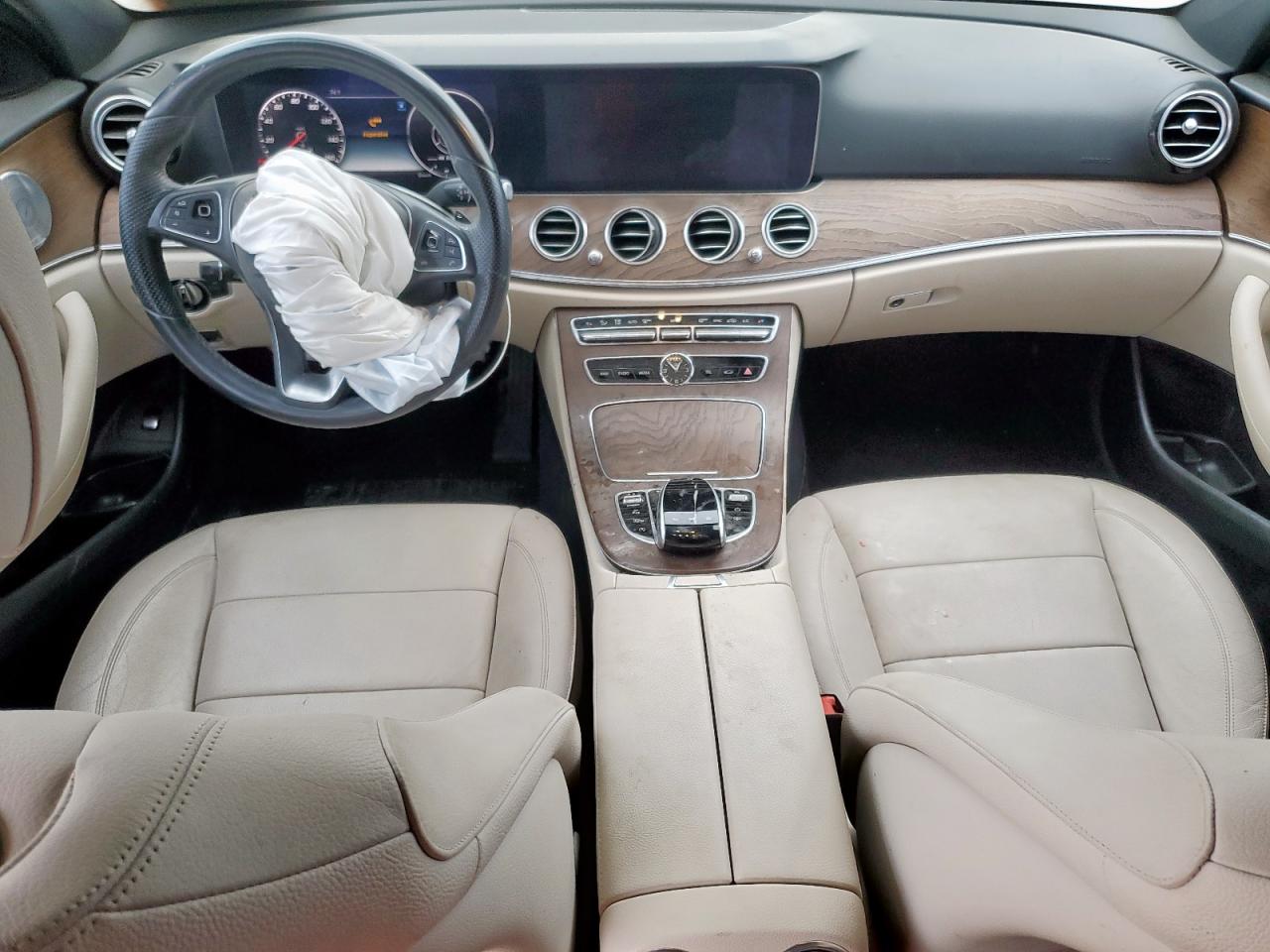 2018 Mercedes-Benz E 300 VIN: WDDZF4JB7JA317367 Lot: 93521295