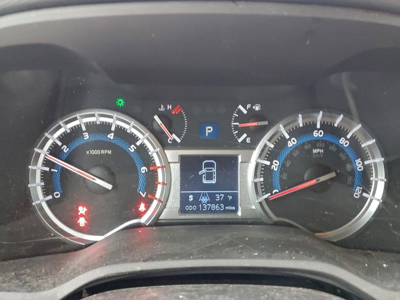 2015 Toyota 4Runner Sr5/Sr5 Premium VIN: JTEBU5JR7F5260250 Lot: 94192605