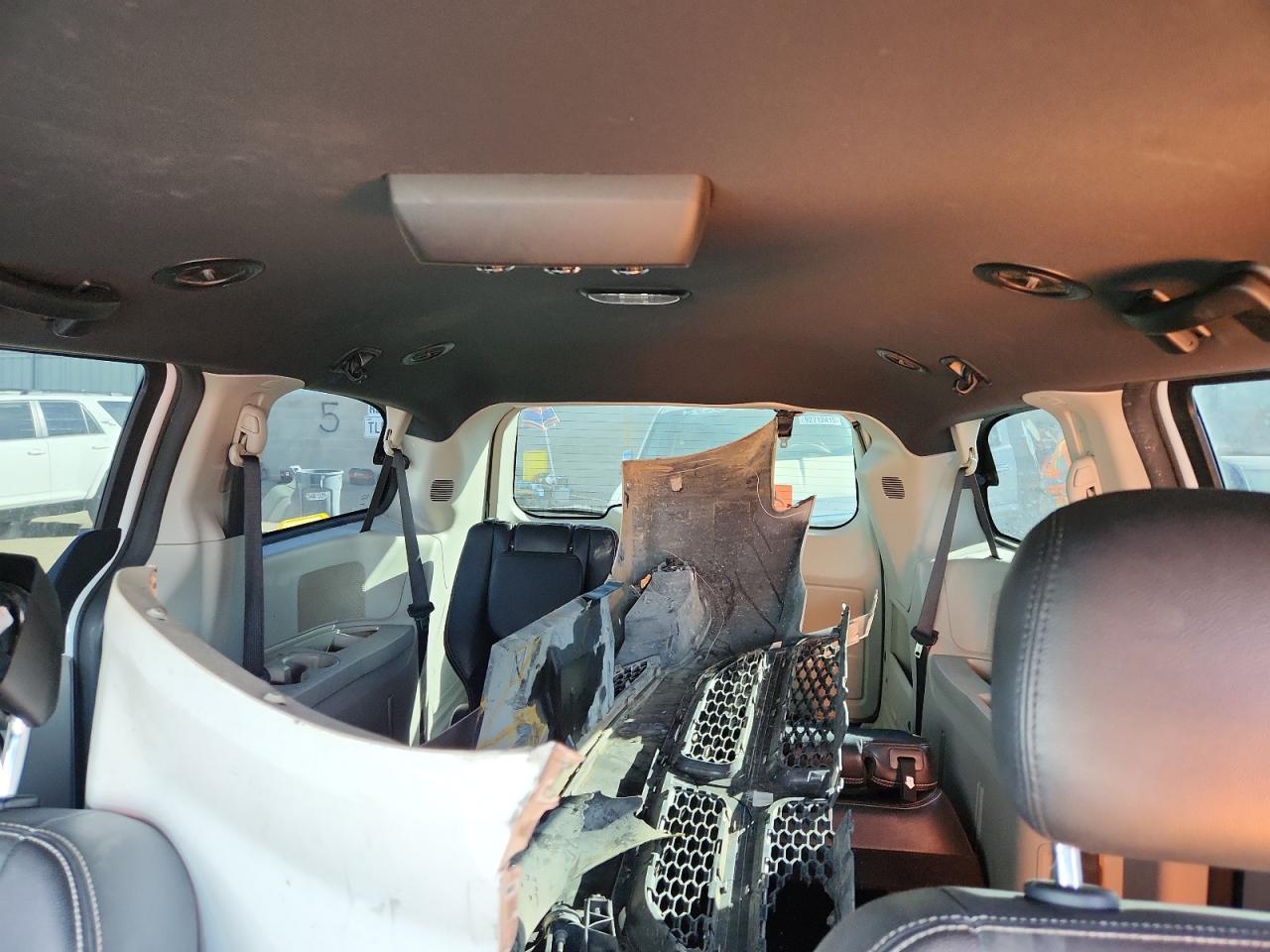 2017 Dodge Grand Caravan Sxt VIN: 2C4RDGCG1HR825706 Lot: 92946245