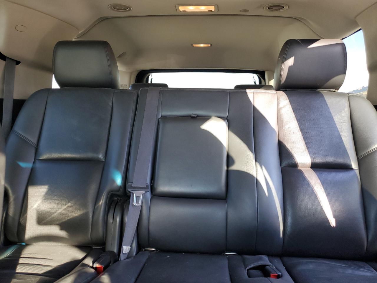 2011 GMC Yukon Xl Denali VIN: 1GKS2MEFXBR108393 Lot: 91309225