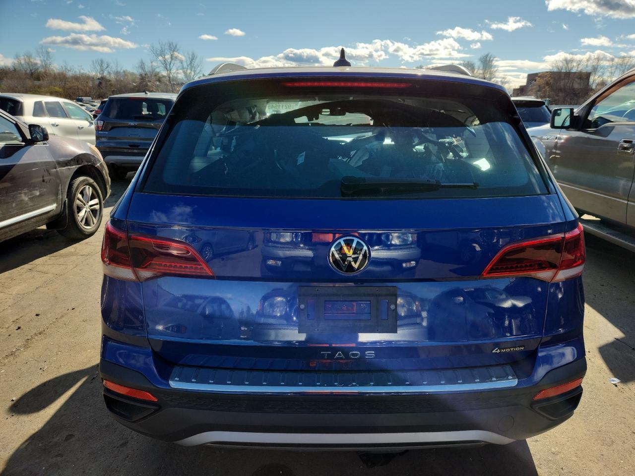 2024 Volkswagen Taos S VIN: 3VV8X7B21RM036121 Lot: 92115455