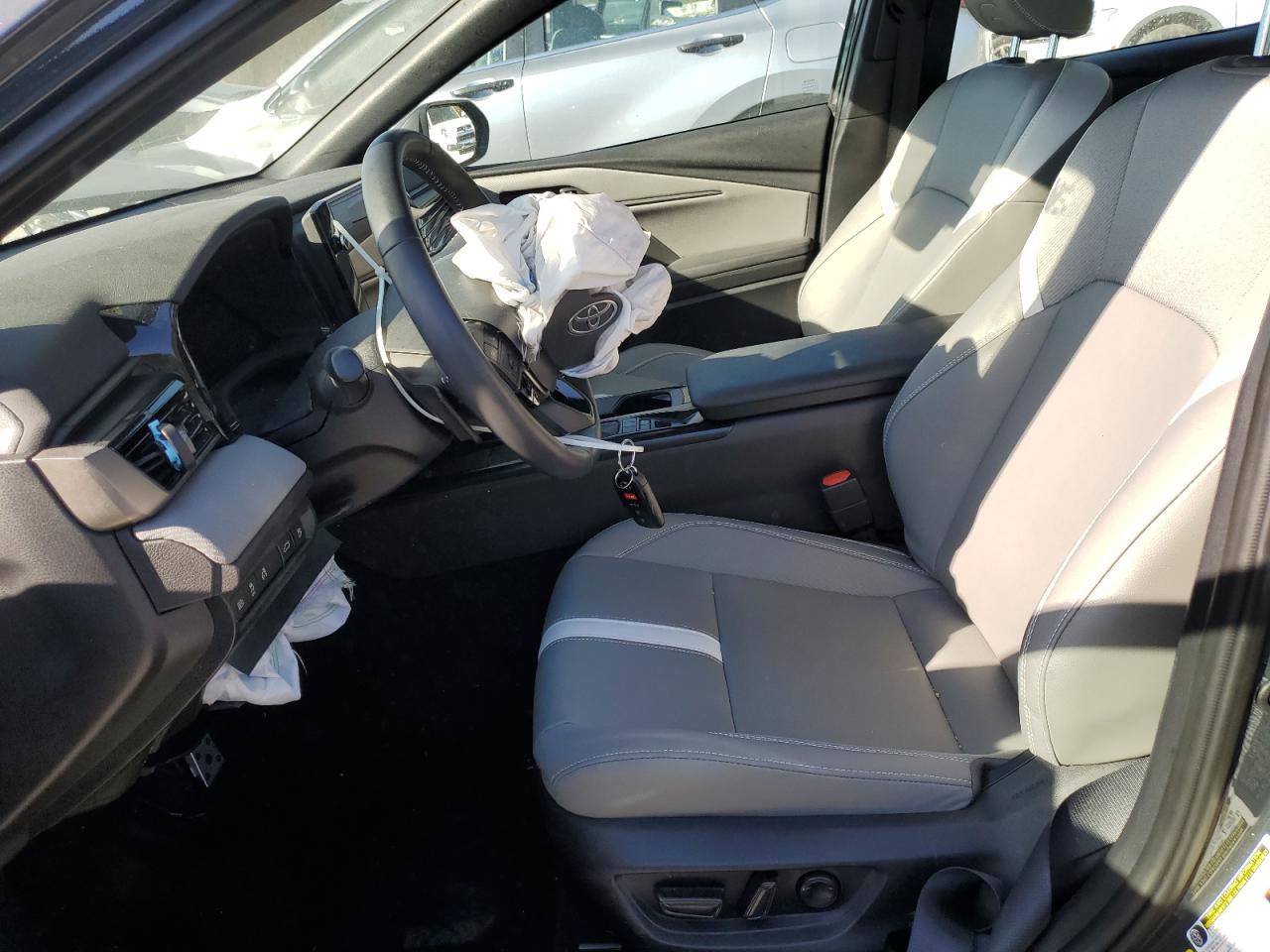 2025 Toyota Camry Xse VIN: 4T1DAACK2SU585415 Lot: 92981655