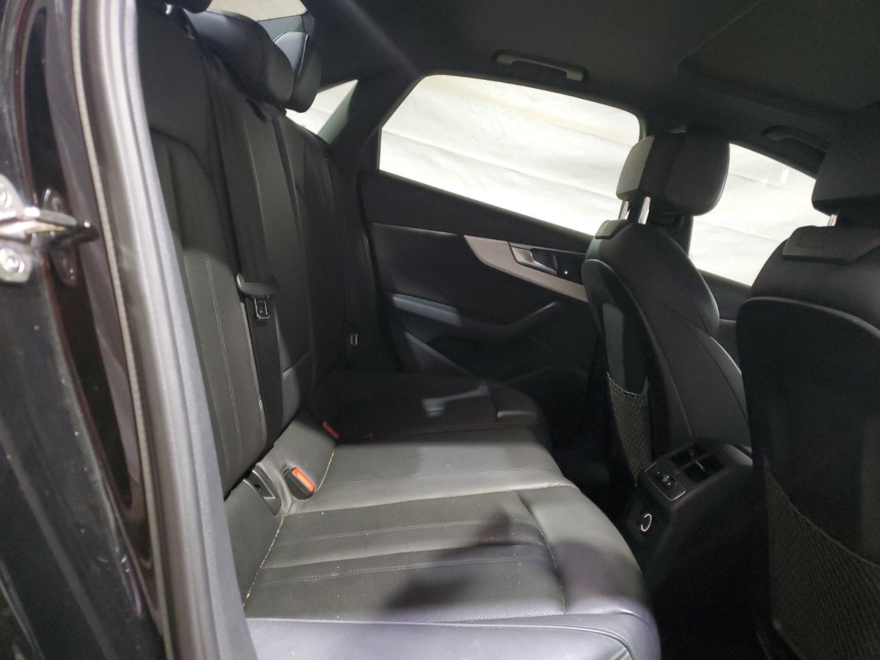 2017 Audi A4 Premium Plus VIN: WAUENAF47HN010088 Lot: 90920515