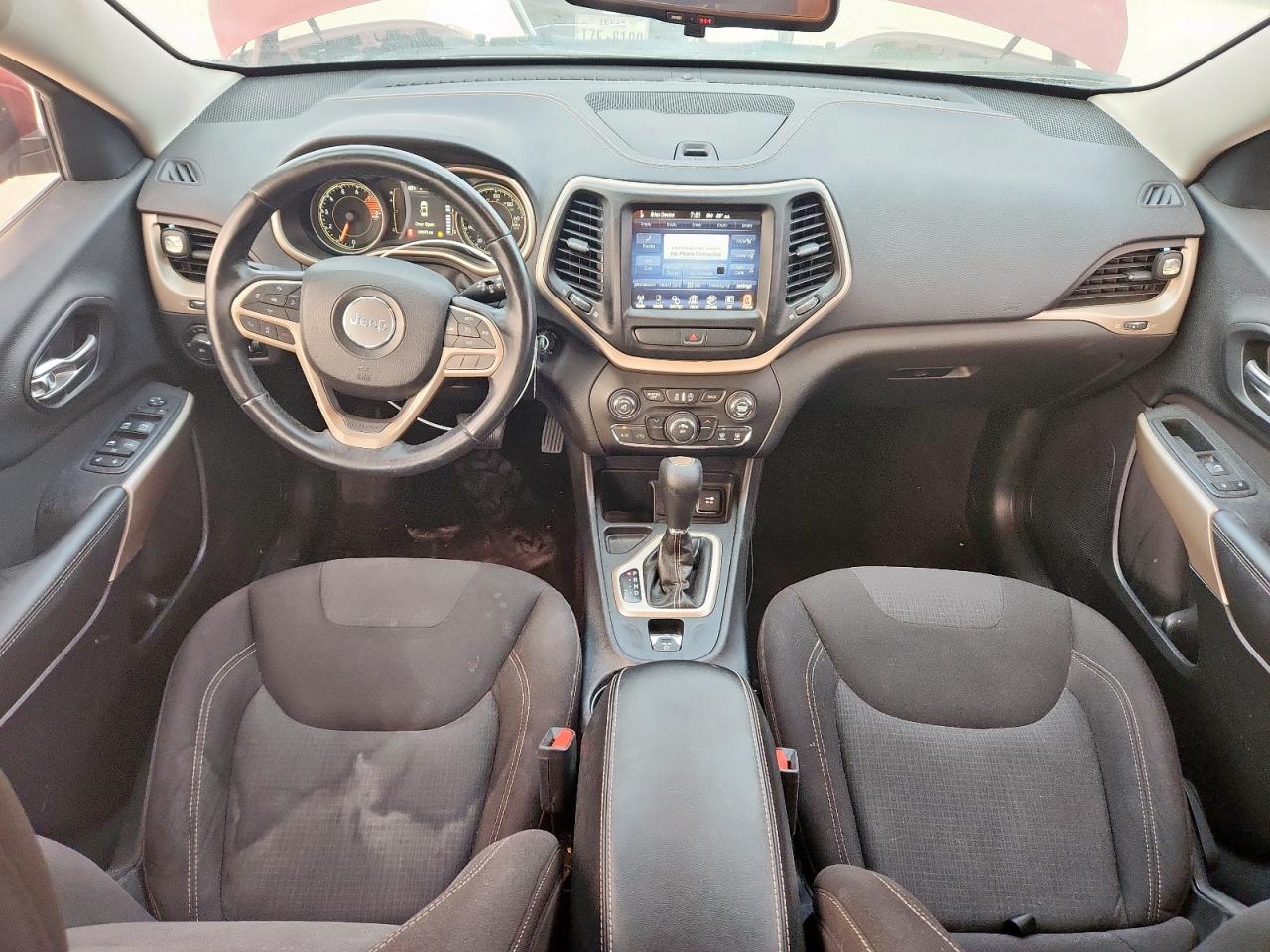 2017 Jeep Cherokee Latitude VIN: 1C4PJLCS9HW592369 Lot: 91943025