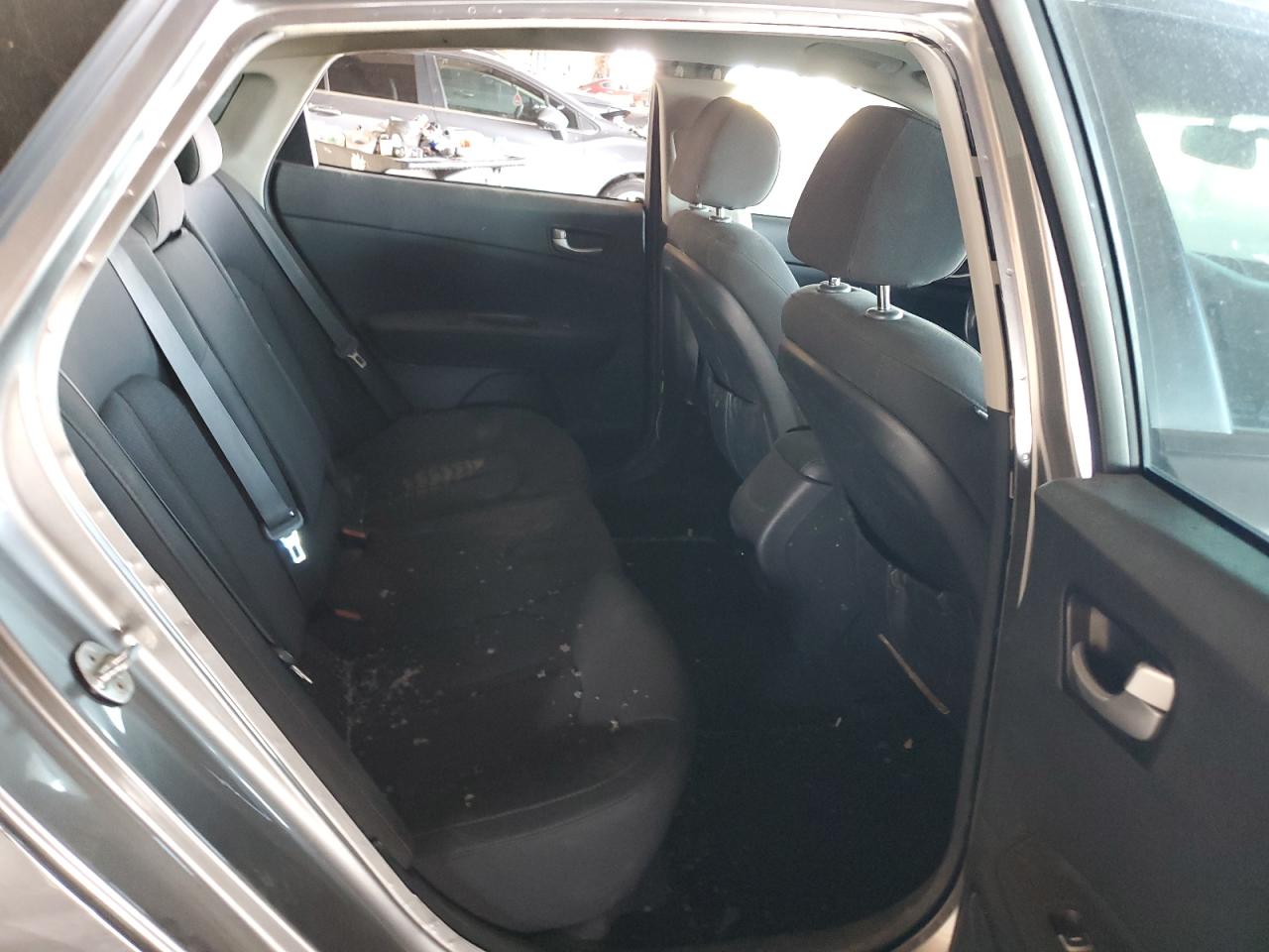 2017 Kia Optima Lx VIN: 5XXGT4L36HG165273 Lot: 92312955