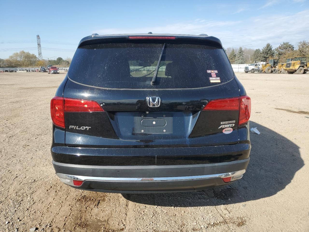 2017 Honda Pilot Touring VIN: 5FNYF6H99HB088373 Lot: 90484735