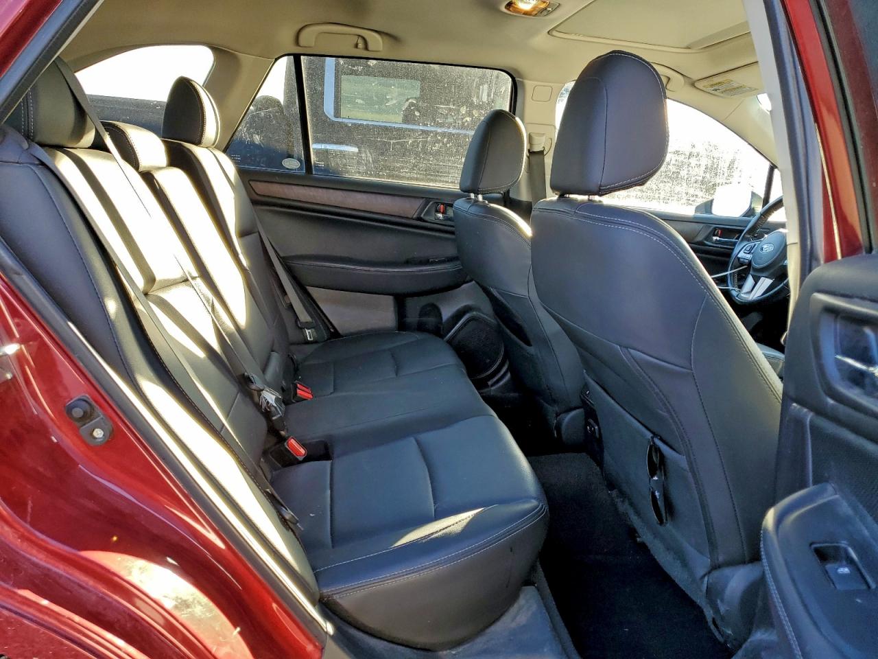 2016 Subaru Outback 3.6R Limited VIN: 4S4BSENC9G3215593 Lot: 94372645