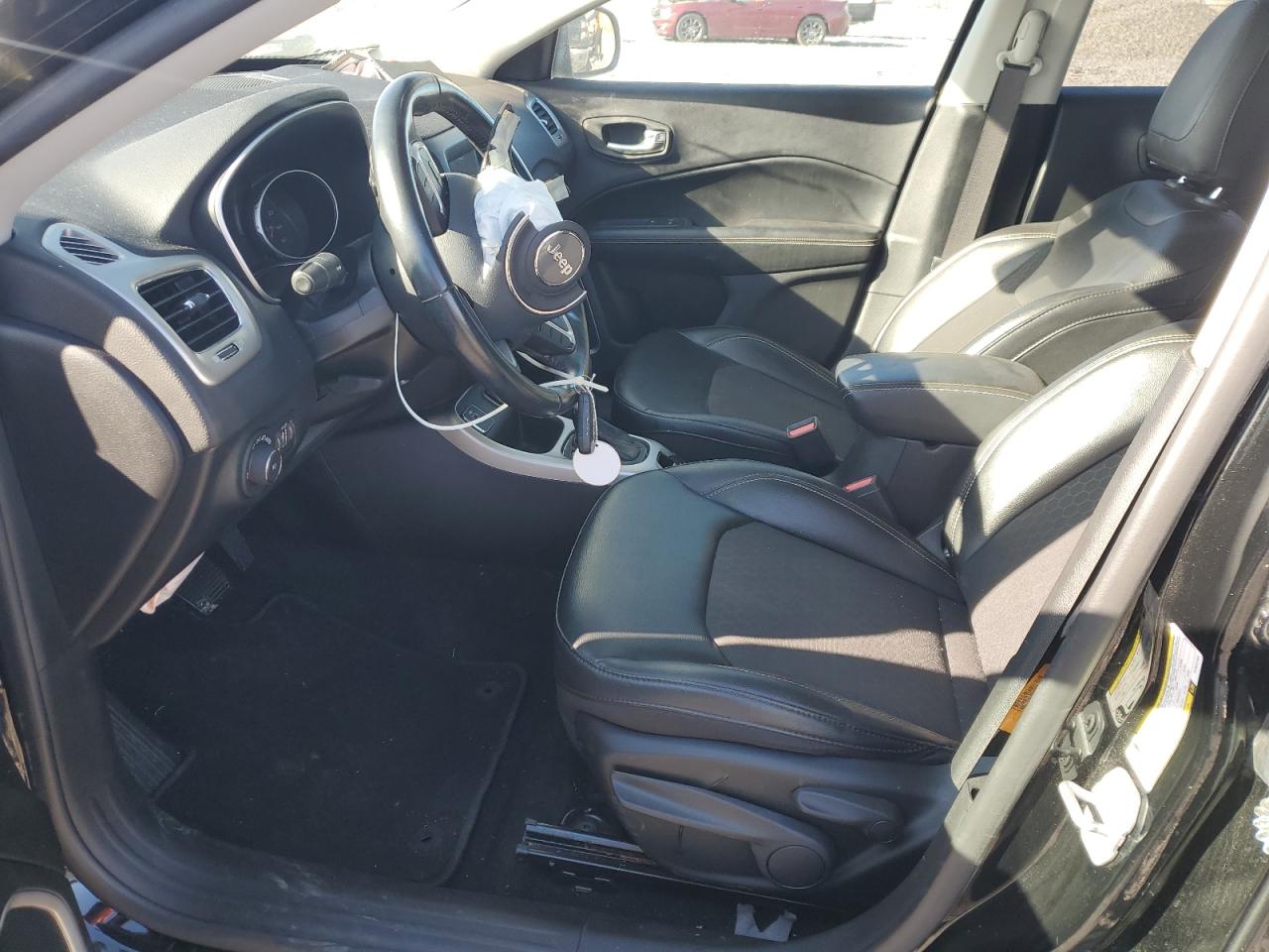 2019 Jeep Compass Latitude VIN: 3C4NJCBB1KT852253 Lot: 92071345