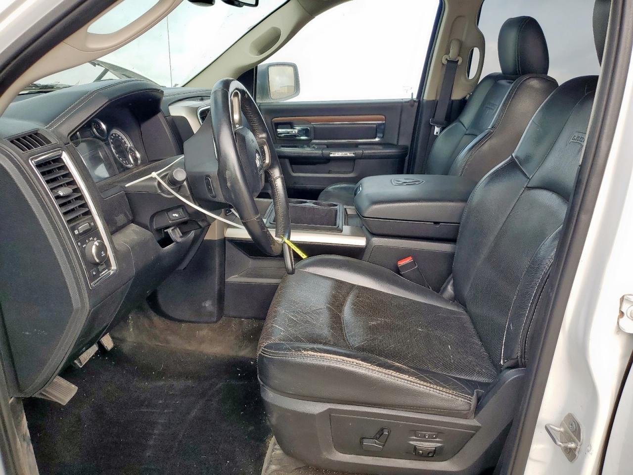 2015 Ram 1500 Laramie VIN: 1C6RR7NM5FS678989 Lot: 93423765