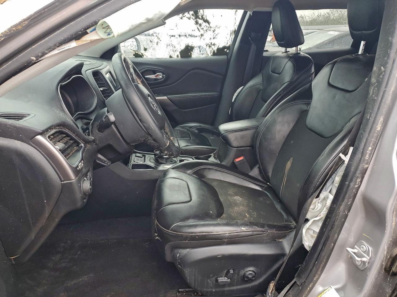 2019 Jeep Cherokee Latitude Plus VIN: 1C4PJLLBXKD327656 Lot: 93656845