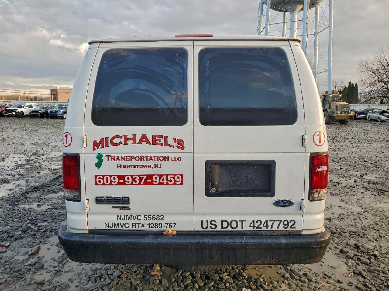 2008 Ford Econoline E350 Super Duty Wagon VIN: 1FBSS31LX8DA73348 Lot: 94748935