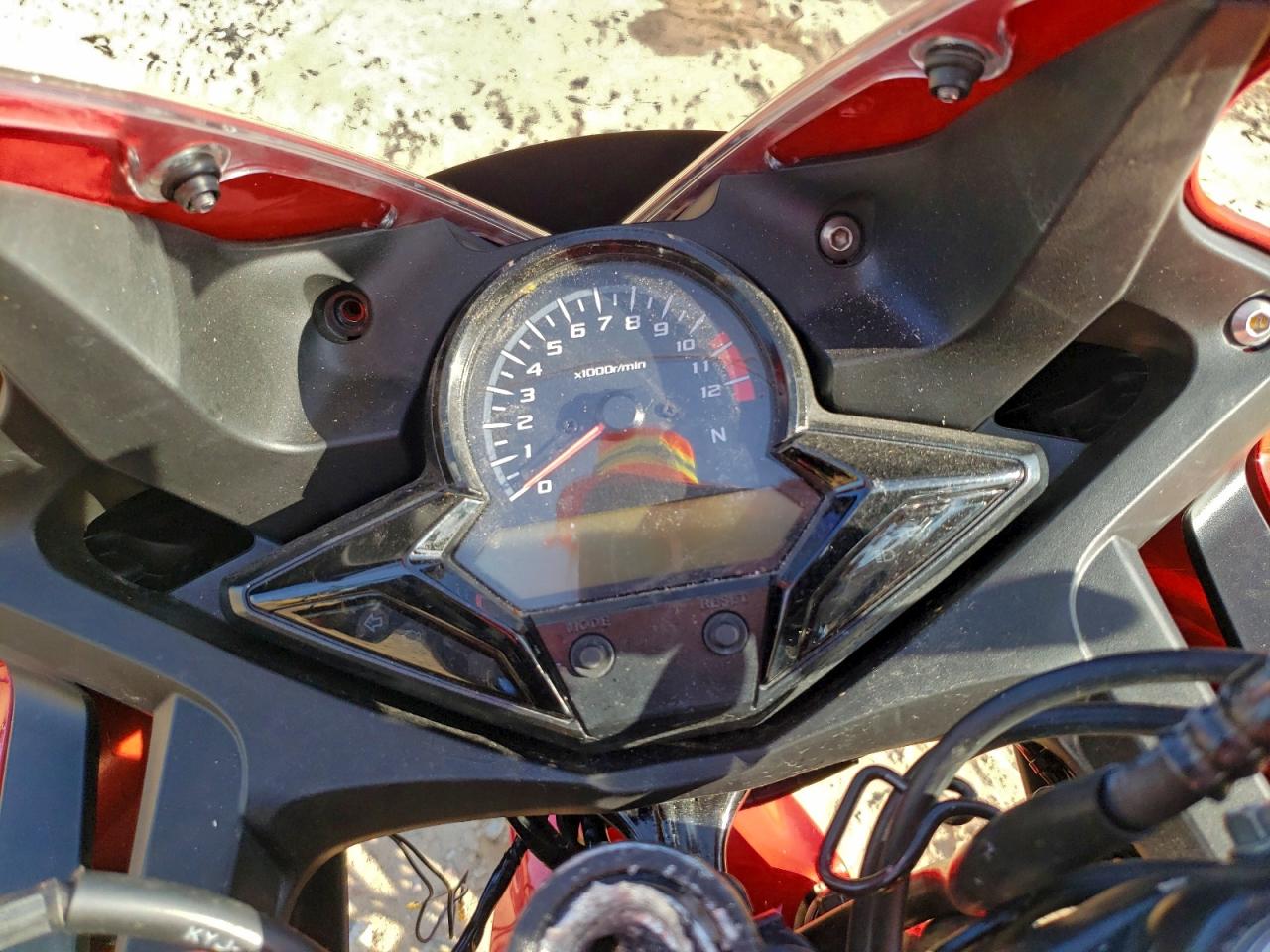 2015 Honda Cbr300 R VIN: MLHNC5103F5101454 Lot: 92586535