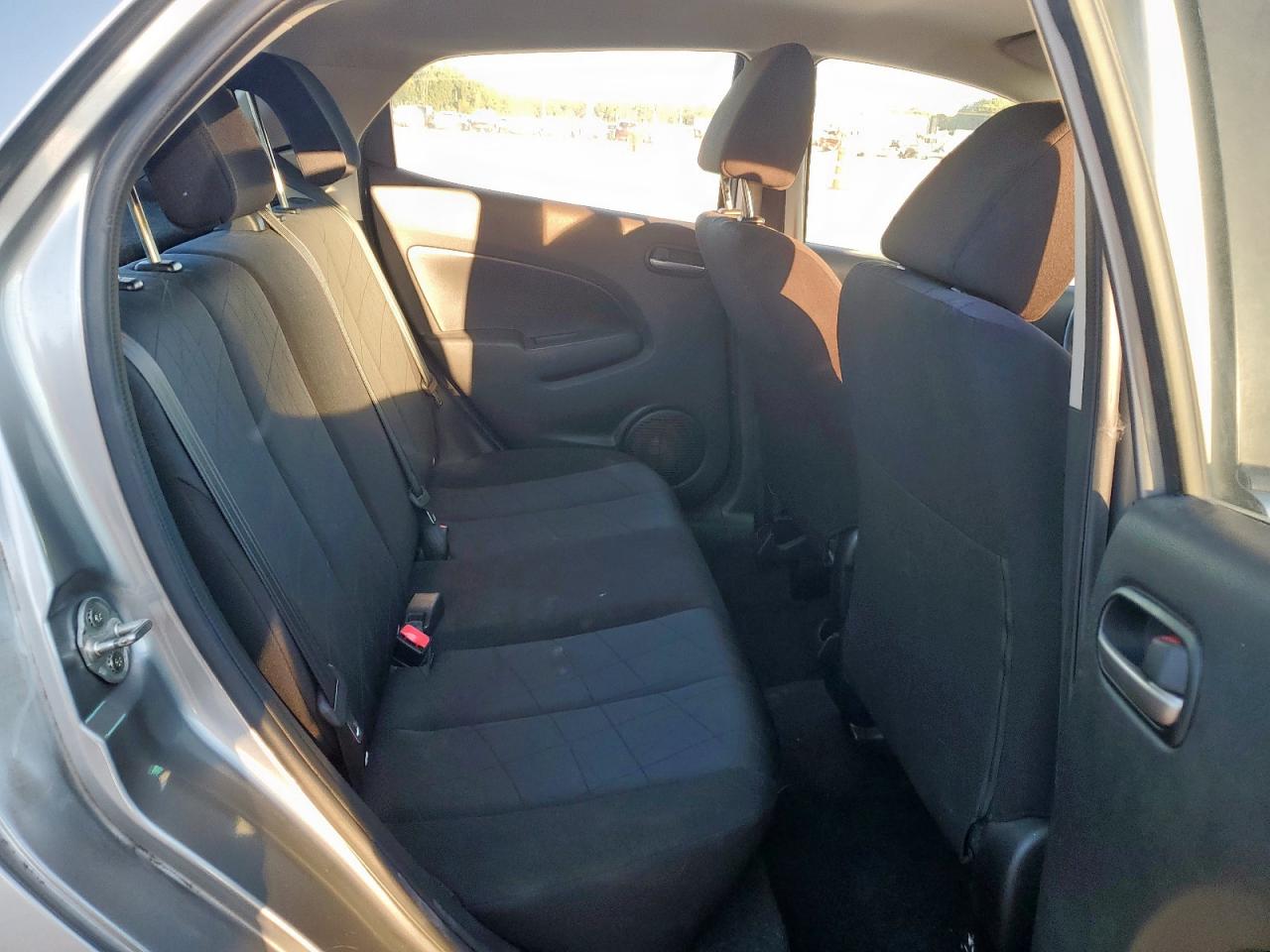 2012 Mazda Mazda2 VIN: JM1DE1KY6C0135967 Lot: 91070775