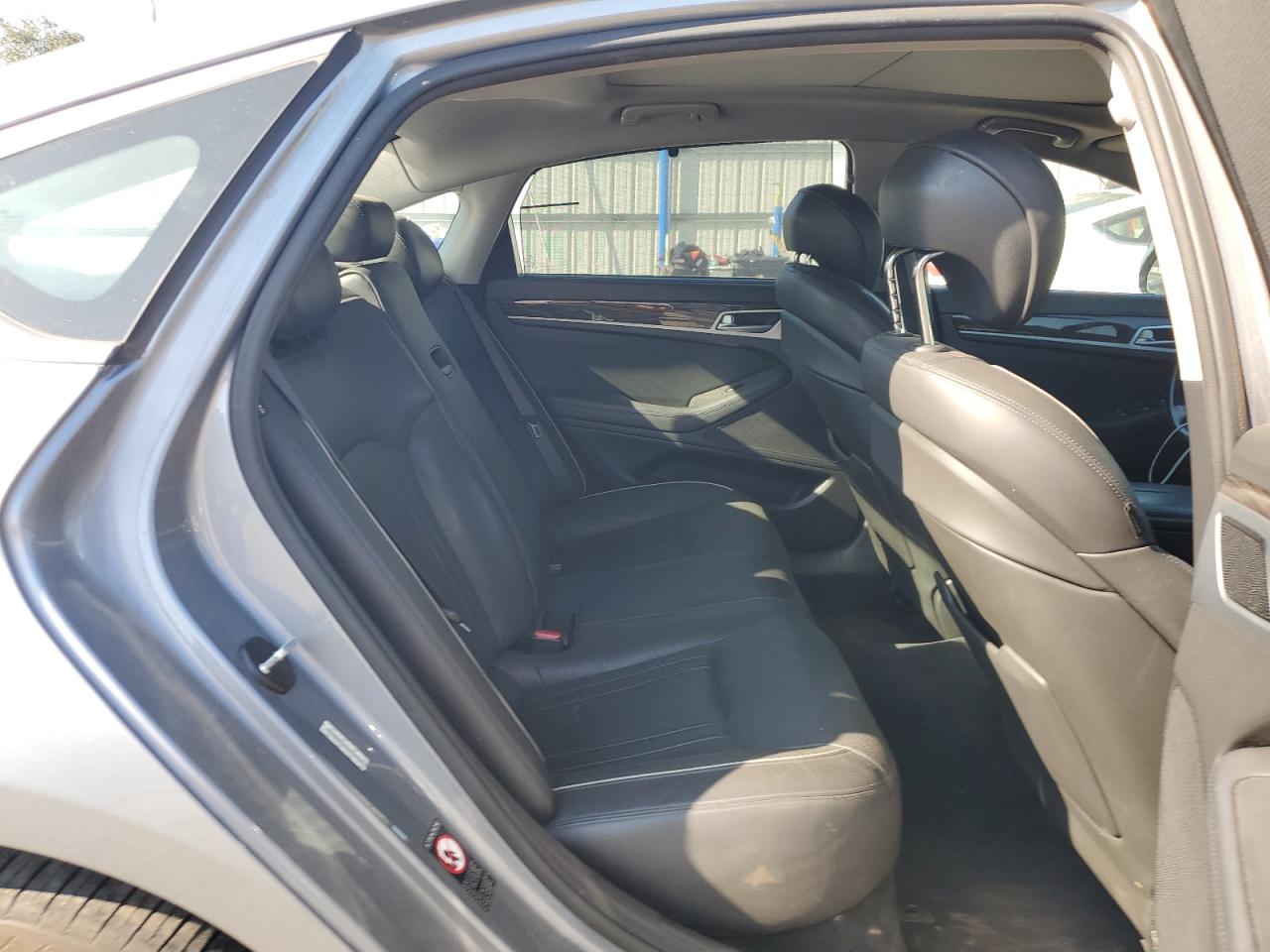 2015 Hyundai Genesis 3.8L VIN: KMHGN4JE0FU020442 Lot: 91562595