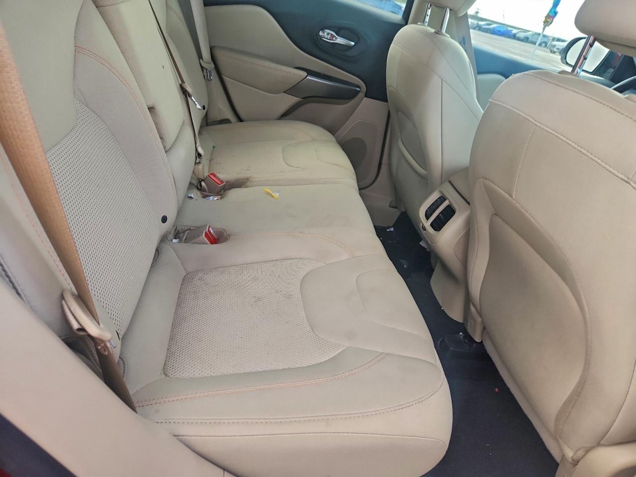 2019 Jeep Cherokee Latitude VIN: 1C4PJLCBXKD405868 Lot: 93717955