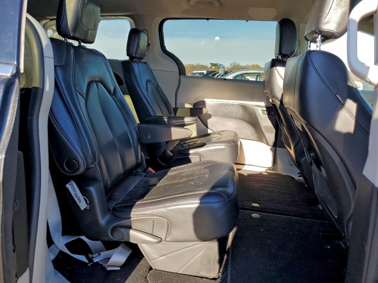 2022 Chrysler Pacifica Touring L VIN: 2C4RC1BG2NR218100 Lot: 94232805