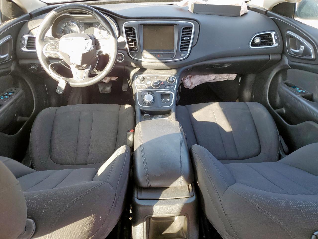 2016 Chrysler 200 Limited VIN: 1C3CCCABXGN143299 Lot: 93098325