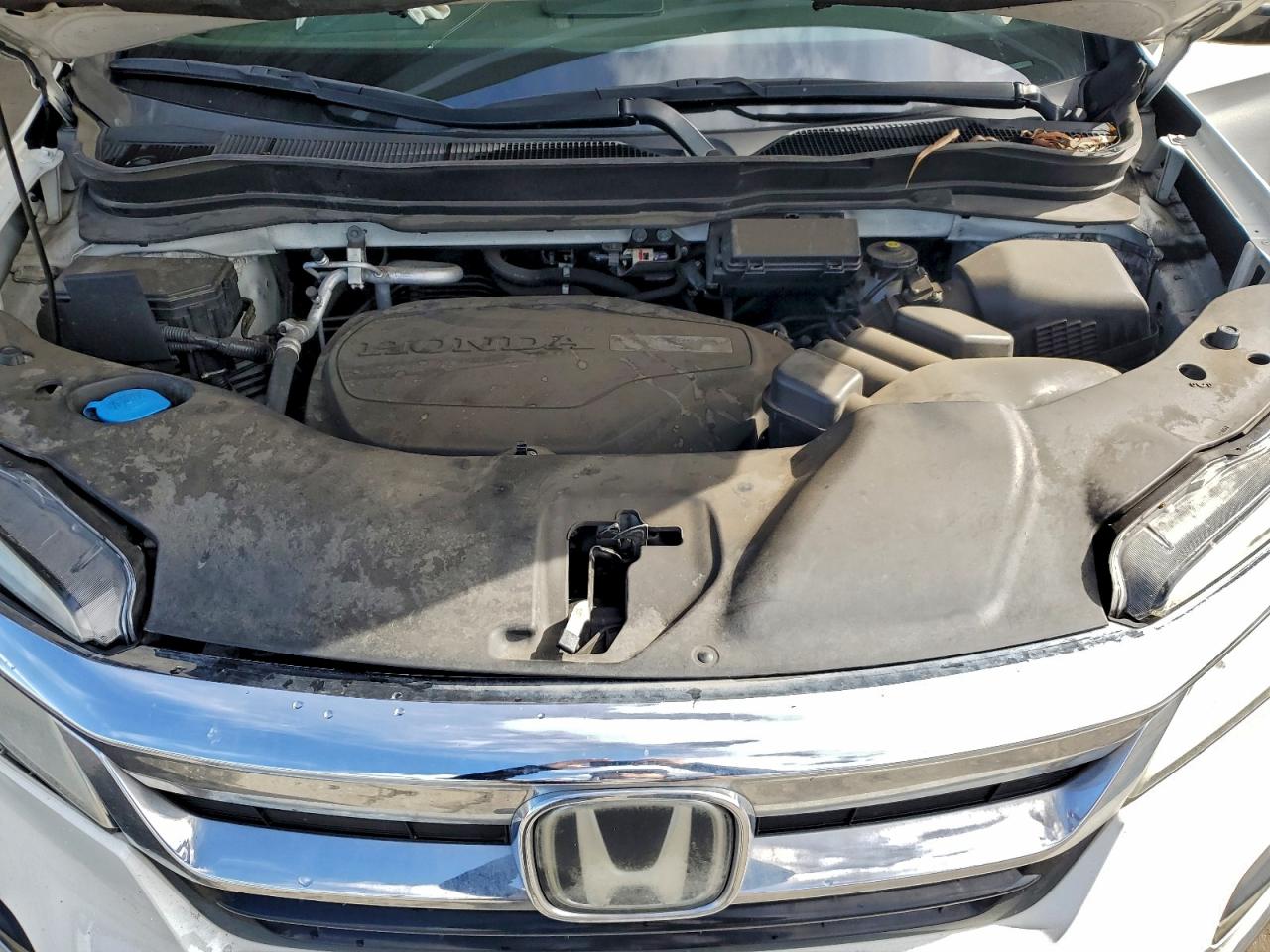 2019 Honda Pilot Touring VIN: 5FNYF5H63KB017449 Lot: 93916125