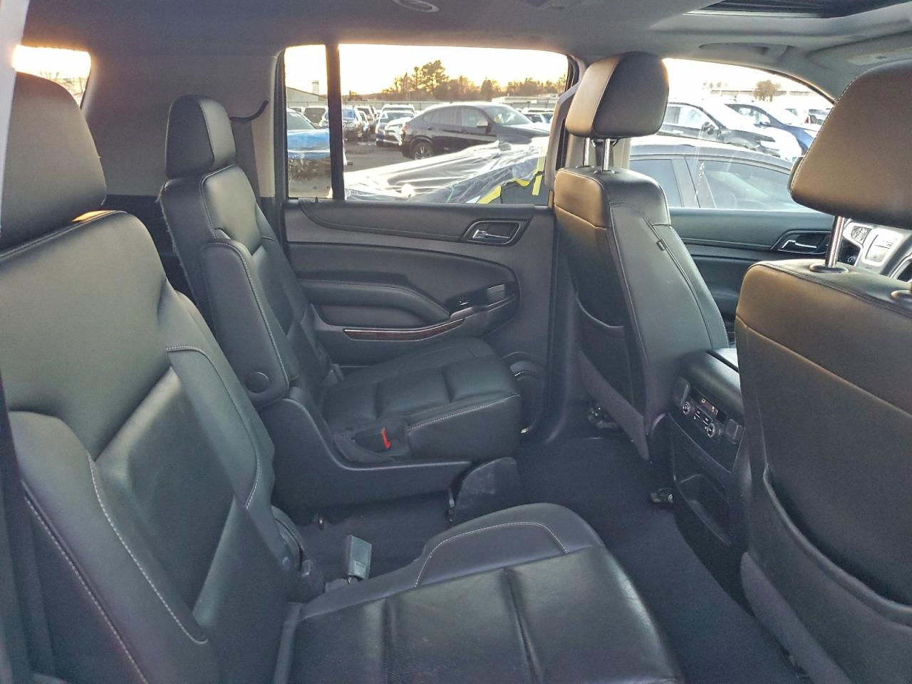 2019 GMC Yukon Xl K1500 Slt VIN: 1GKS2GKC3KR181732 Lot: 93709705