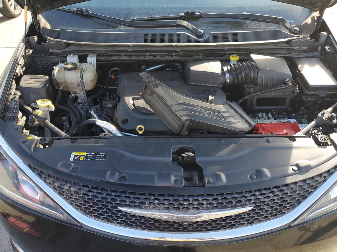 2017 Chrysler Pacifica Limited VIN: 2C4RC1GG1HR804350 Lot: 92248025