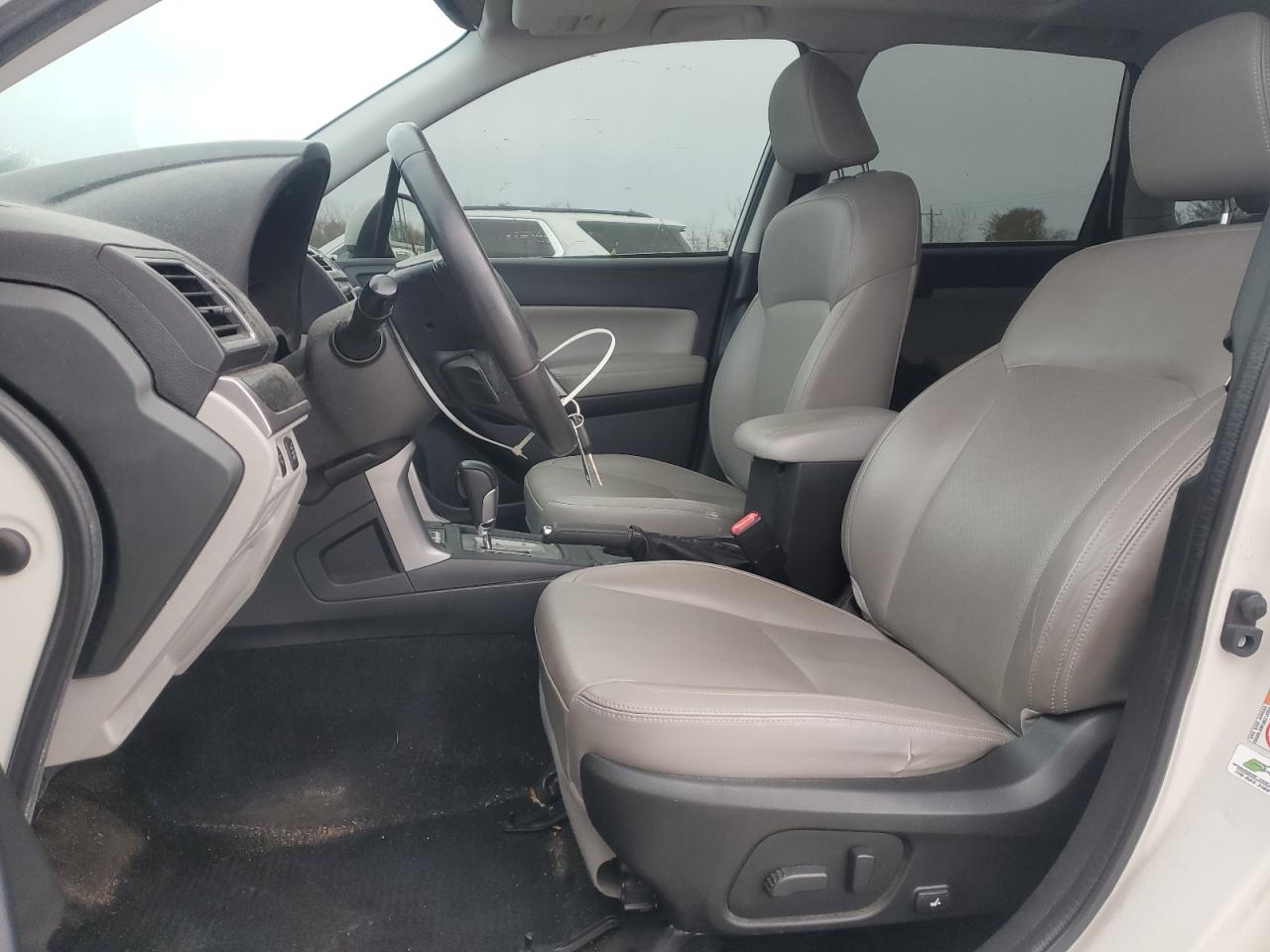 2017 Subaru Forester 2.5I Limited VIN: JF2SJAJC7HH480850 Lot: 92212255