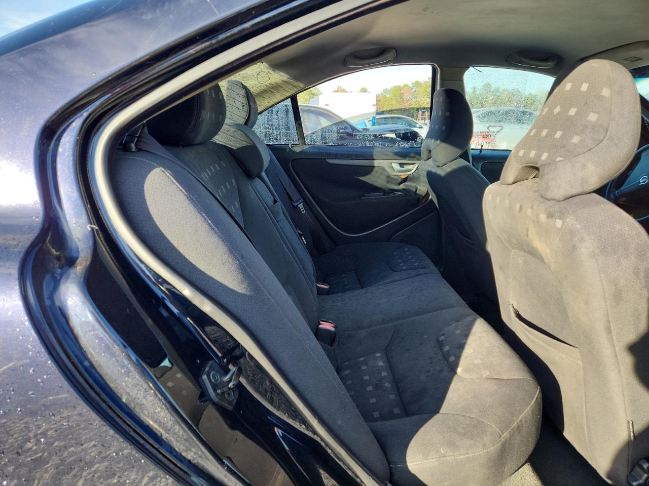 2005 Volvo S60 2.5T VIN: YV1RS592352440786 Lot: 92677195