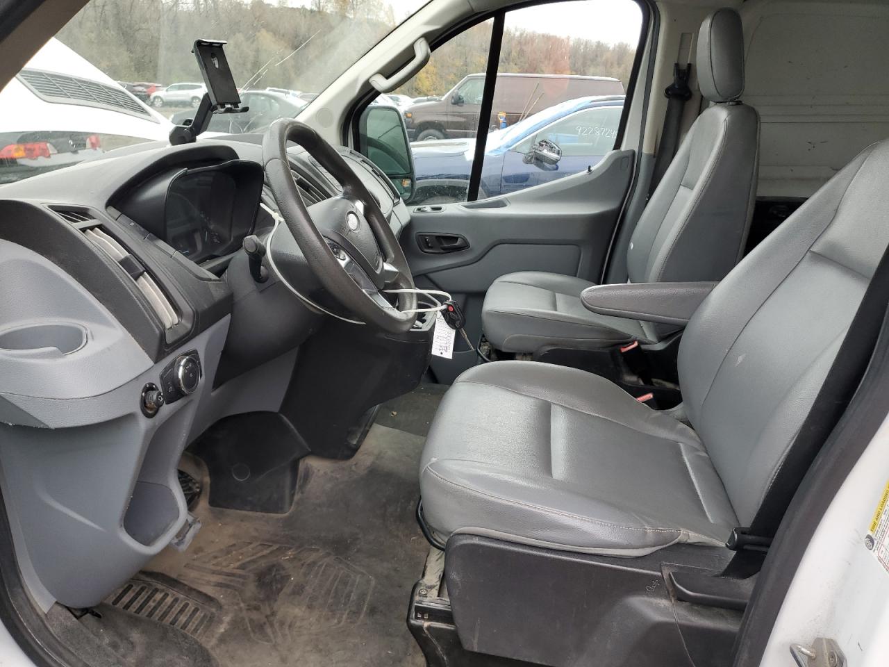 2019 Ford Transit T-150 VIN: 1FTYE1ZM1KKA01231 Lot: 92789705