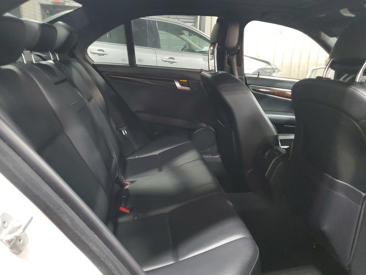 2014 Mercedes-Benz C 300 4Matic VIN: WDDGF8ABXER304585 Lot: 92614685